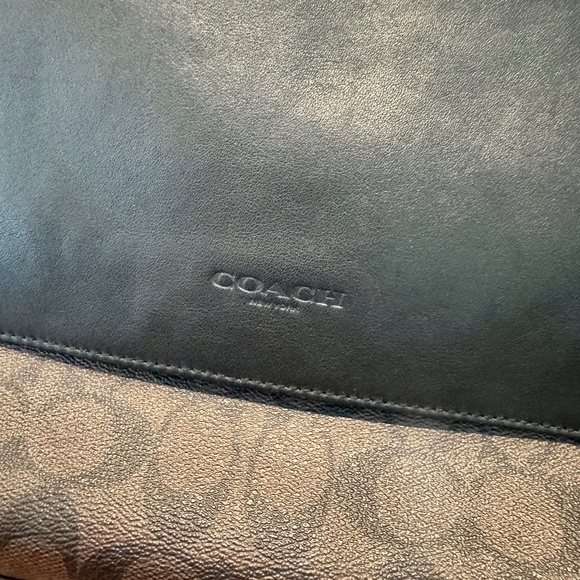 Coach Charles Messenger Bag F28575 Signature Canvas - Picture 3 of 16